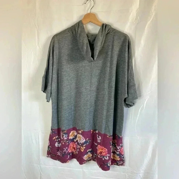 Matilda Jane top with hood 🏡‎ - Picture 3 of 3